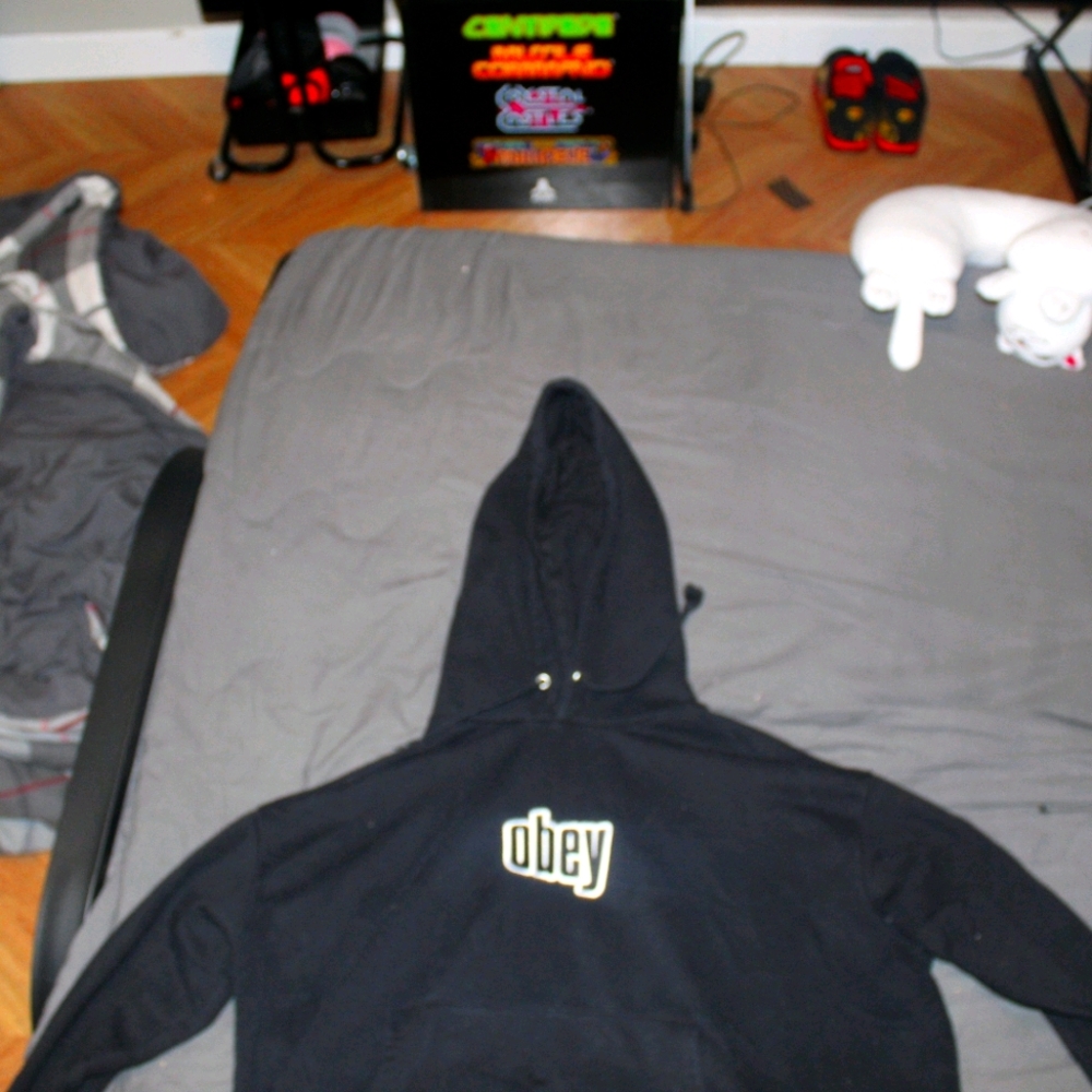 Obey hoodie